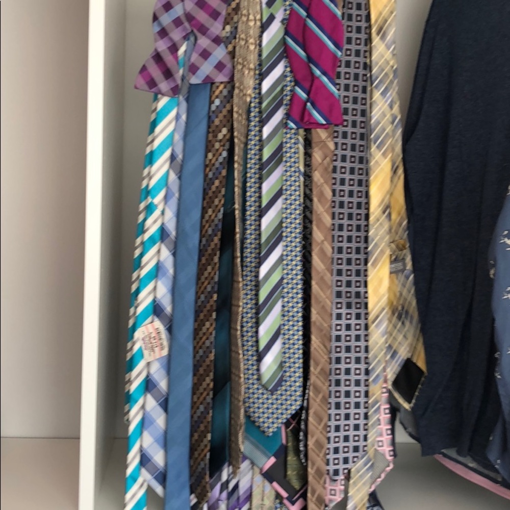 BUNDLE OF TIES FOR GOOD PRICE